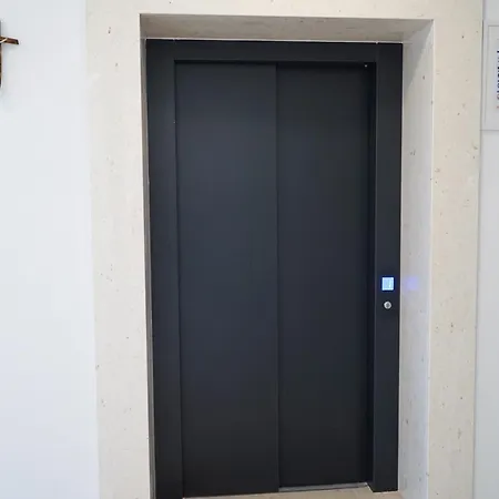 St Michael - Free Private Parking Daire